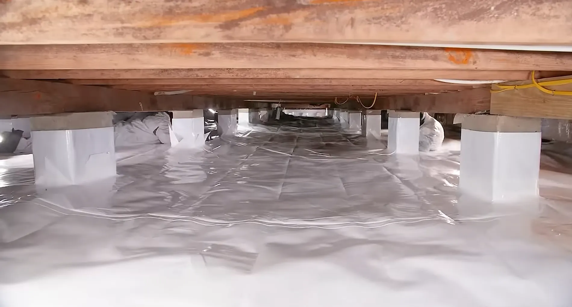 Structural floor joist moisture testing and wood rot inspection
